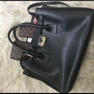 Genuine Italian leather structured crossbody bag